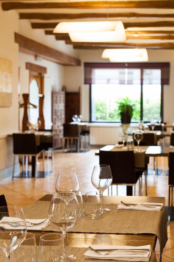 Hostal Restaurant Roma Cubells المظهر الخارجي الصورة